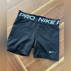 Nike Pros - youth large